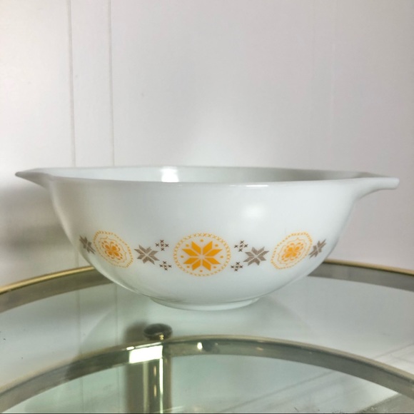 Pyrex Other - Large Pyrex Mixing bowl Town & Country Vintage